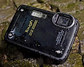 Olympus TG 620 black still 1